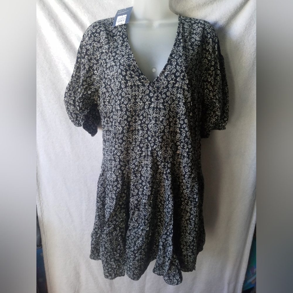 Universal Thread Black Floral Dress